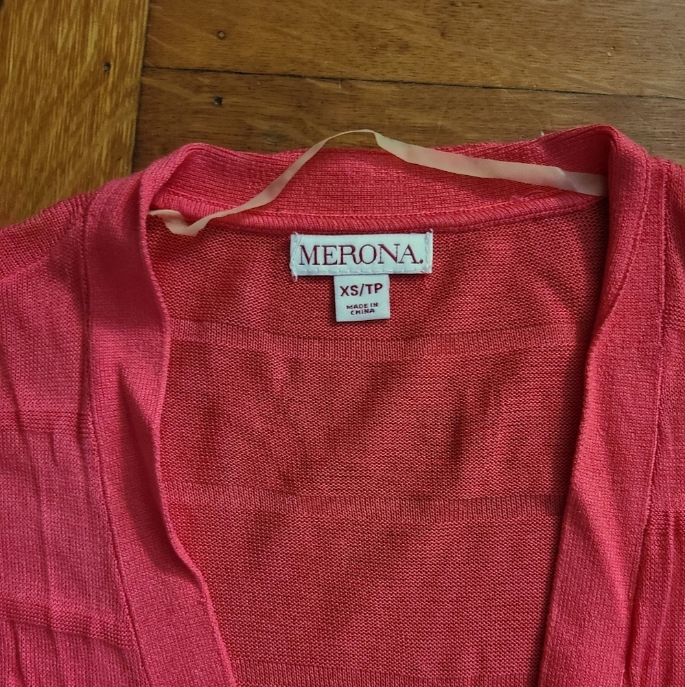 Cardigan NEW W TAGS - Picture 3 of 3